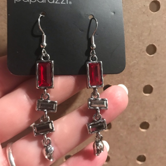 Lightweight earrings with red and dark silver rectangles - Picture 2 of 2